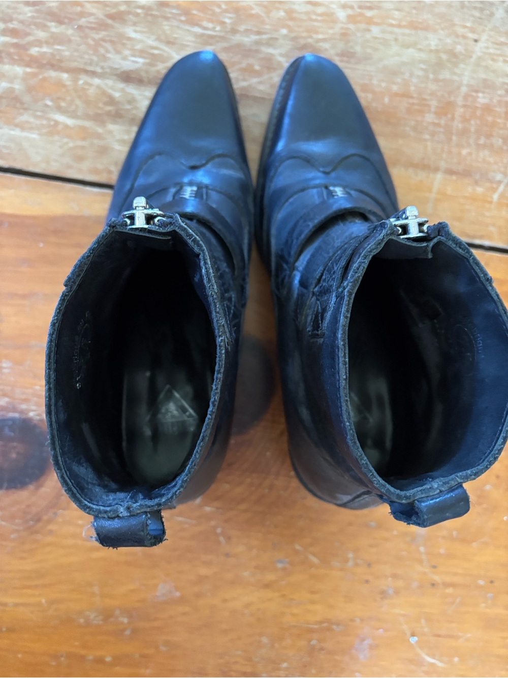 John Fluevog retired Jett Black Leather Triple-Buckle Ankle Boots size 7.5 - Picture 10 of 11
